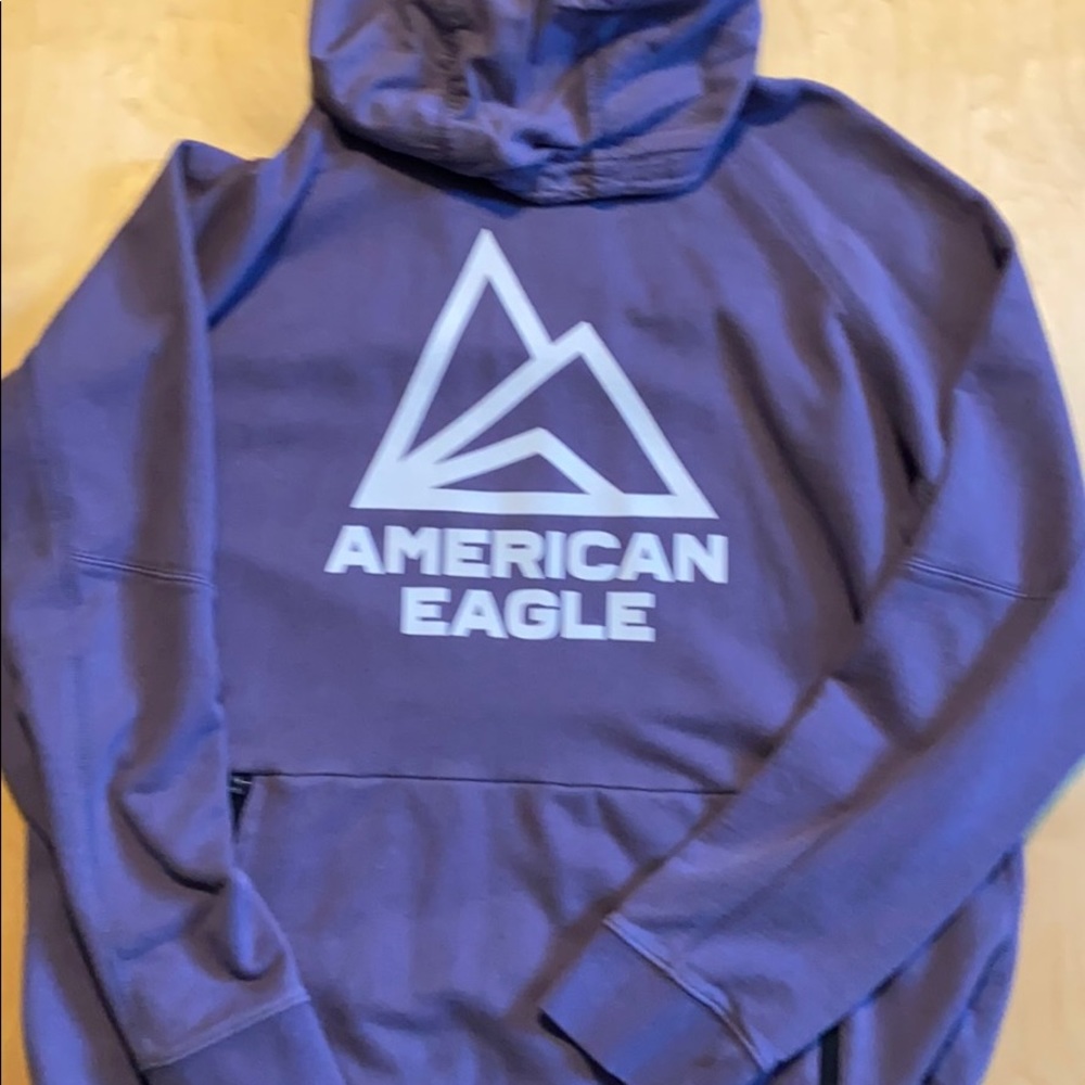 American Eagle sweatshirt